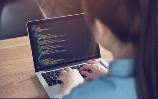 香港 api php源码,下载的php源码怎么运行呢？